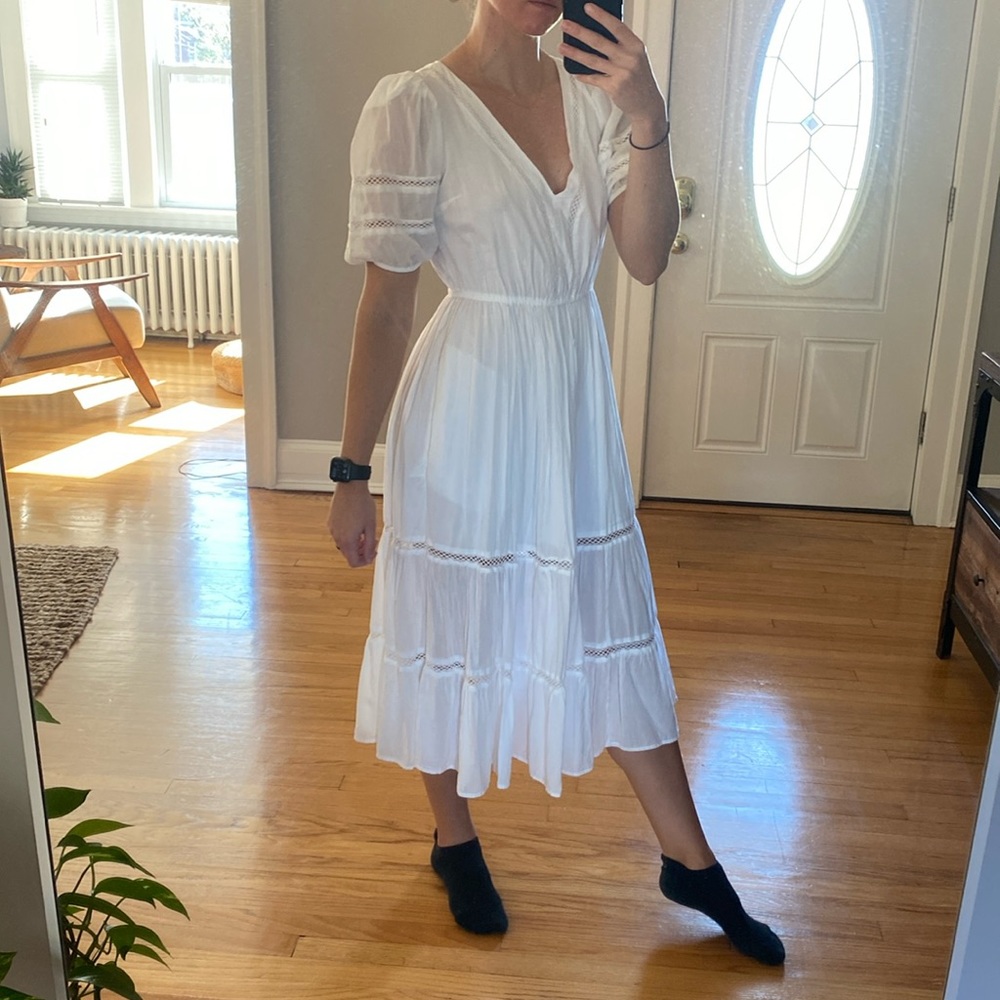 Abercrombie and Fitch white feminine midi dress size s